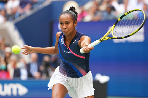 球队士气受 球队士气受