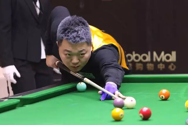 并在合同中 并在合同中